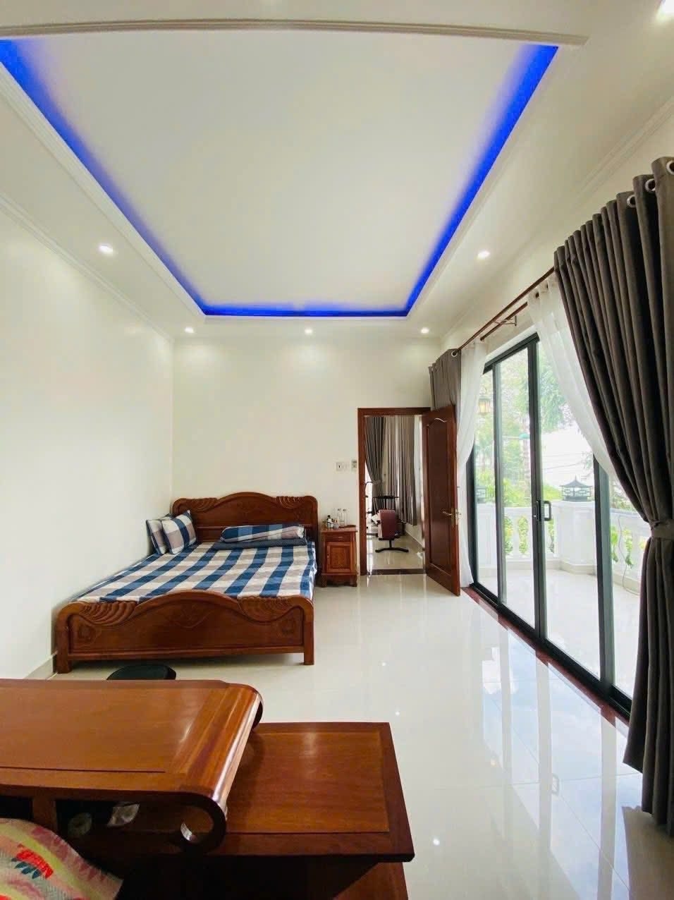 Biệt thự góc 2 mặt tiền KDC Diệu Hiền, 217m² giá 10 tỷ - Đầu tư sinh lời!