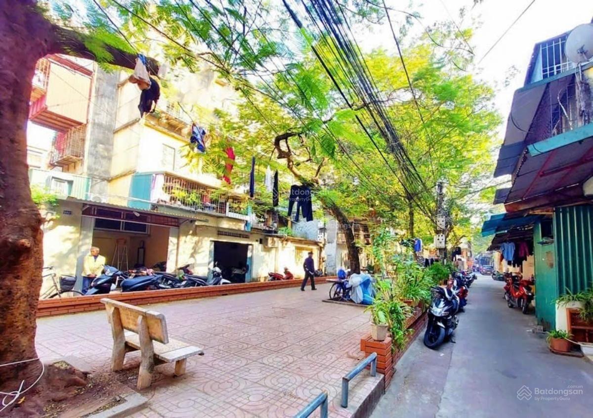 Căn hộ tập thể A1 phố 8/3 25m² giá thỏa thuận - Sẵn sàng ở ngay!