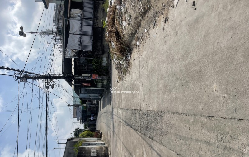 Nhà liên kế hiện đại phường Tân Hòa 84m² giá 3 tỷ - Vị trí đẹp, sẵn sàng ở ngay!