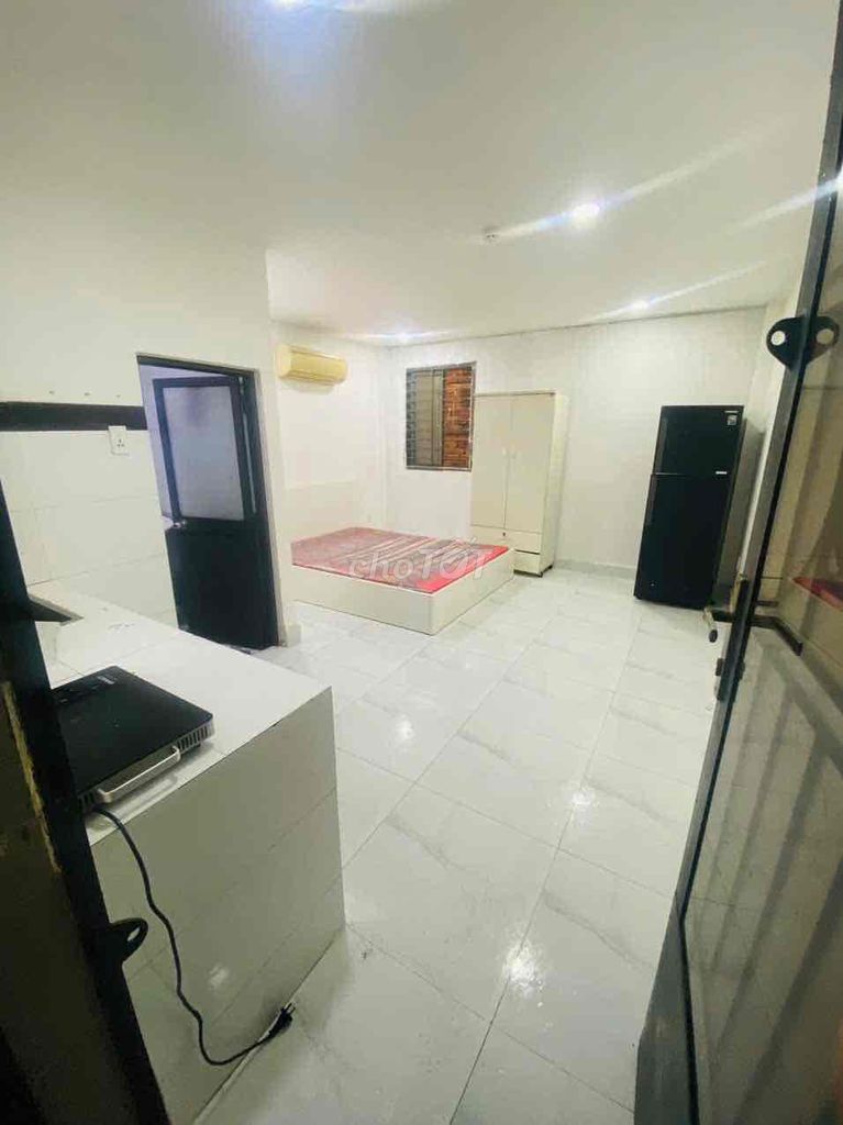 Studio Trịnh Đình Trọng, Tân Phú 28m² giá 3.1 triệu - Giảm ngay 500k tháng đầu!