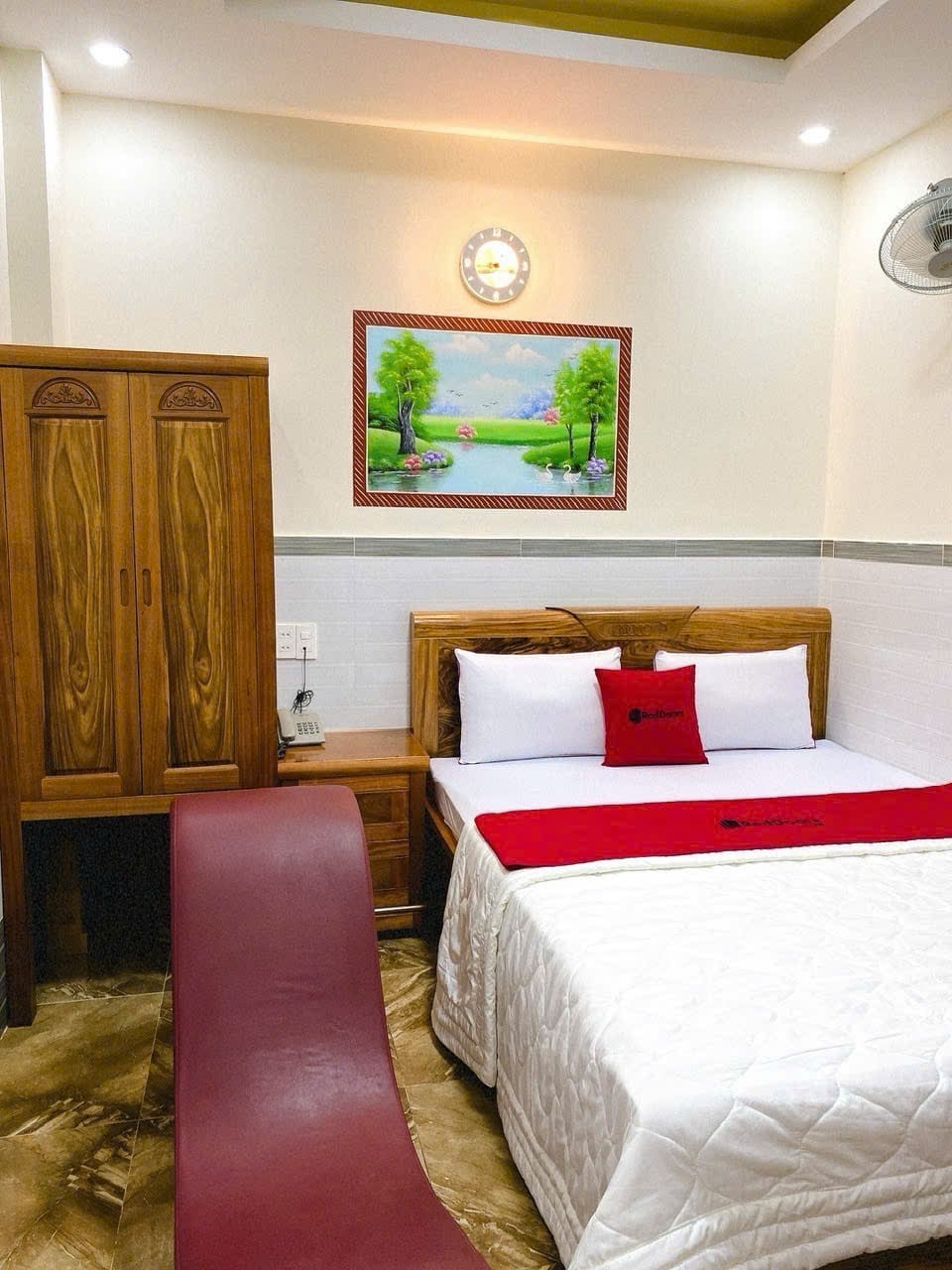 Khách sạn 6 tầng tại Tân Bình 67m² giá 19.5 tỷ - Đầu tư sinh lời ngay!