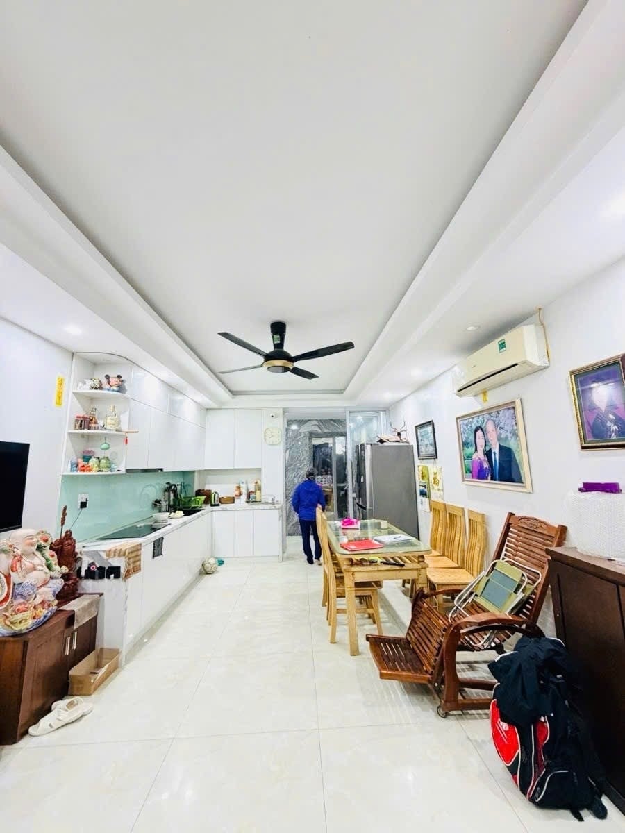 Nhà riêng Nguyễn Đức Cảnh 47m² giá 11.7 tỷ - Dân xây ngõ nông, thoáng khí!