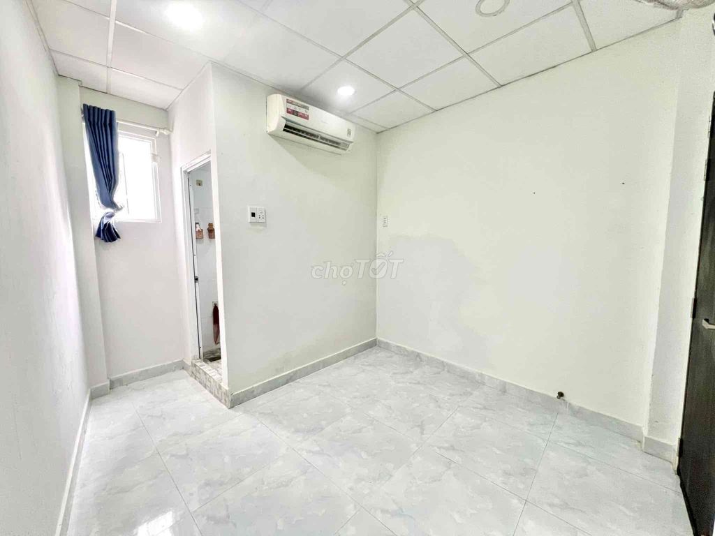 Cho thuê studio giá rẻ tại Quận 10 - Có sẵn máy lạnh và nước nóng!