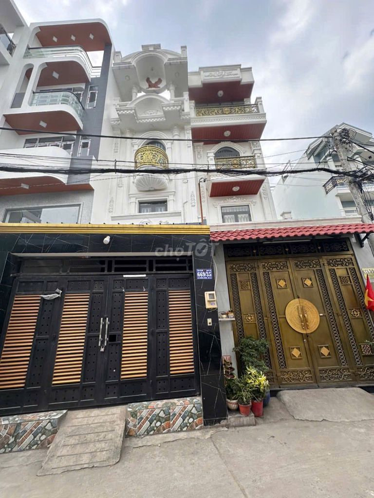 Bán nhà mới hẻm ô tô An Dương Vương 68m² giá 7.5 tỷ - Vị trí đắc địa!