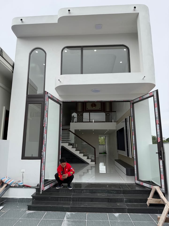 Nhà gác lửng Hải Yên, Móng Cái 117m² giá 2 tỷ - Nội thất đầy đủ, sẵn sàng ở ngay!