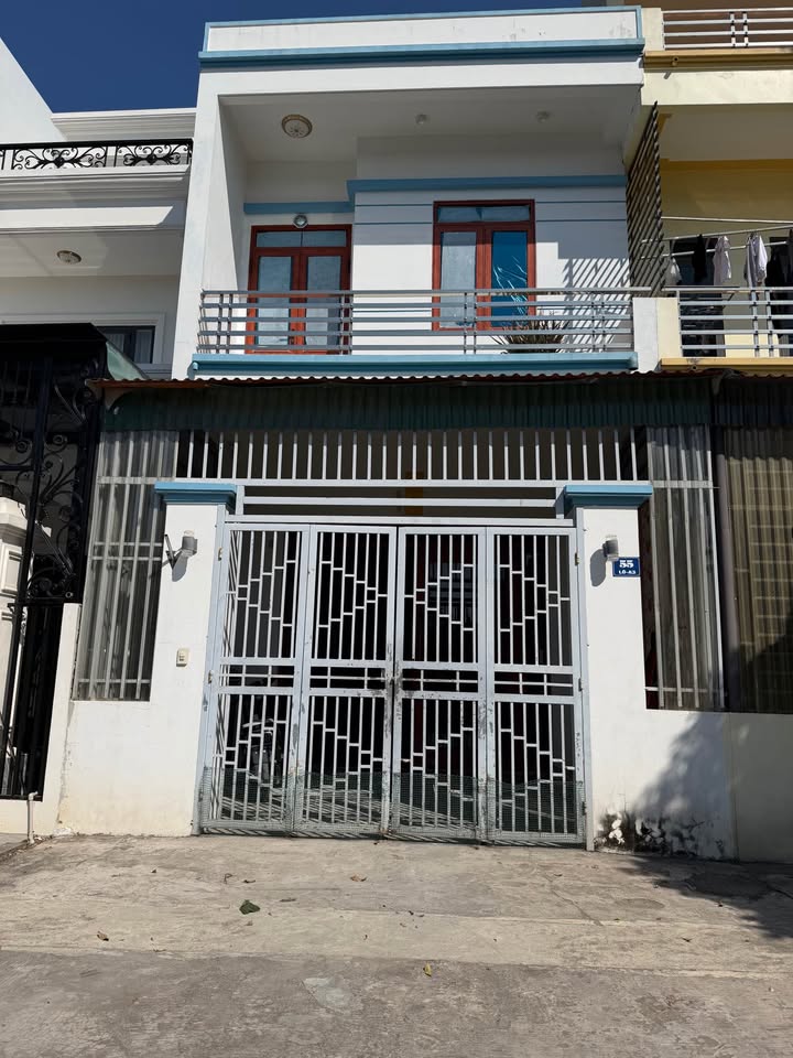 Nhà 2 tầng Phường Trần Phú 100m² giá 3 tỷ - Thiết kế hiện đại, tiện ích đầy đủ!