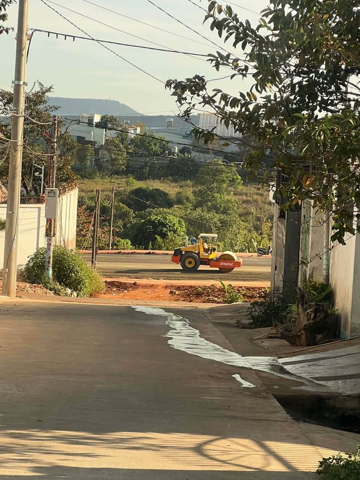 Nhà hẻm Trần Xuân Soạn, Huyện Krông Pa, 100m² giá 3 tỷ - Thiết kế hiện đại, full nội thất!