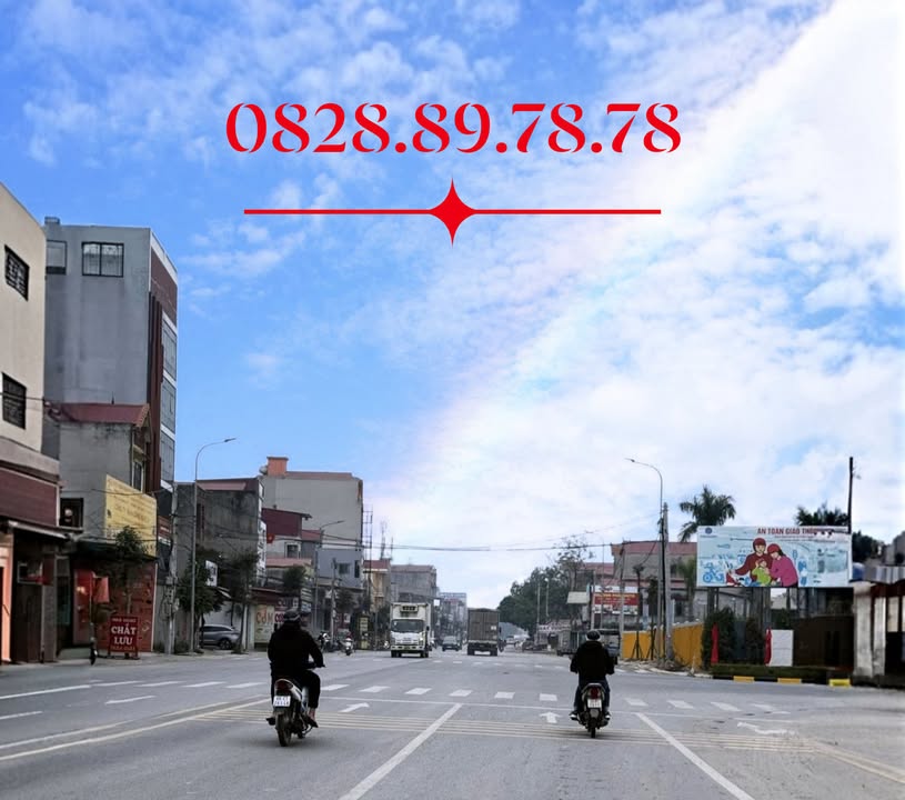 Bán Gấp FrontHouse Mặt Tiền 10m Đường TL295, Huyện Yên Phong, 200m² - Kinh Doanh Sầm Uất