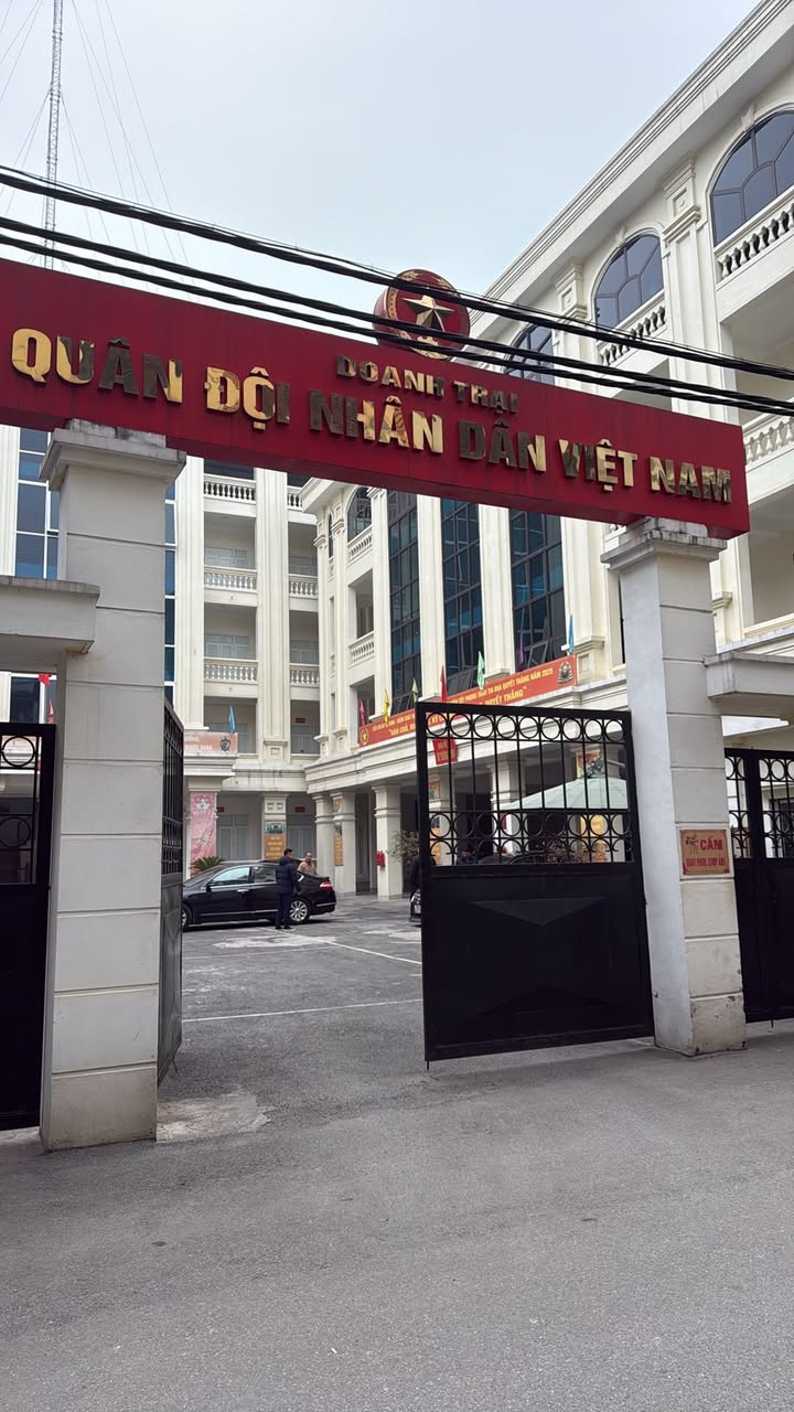 Nhà phố Đội Nhân, Ba Đình 20m² giá 9.9 tỷ - Kinh doanh tuyệt vời!