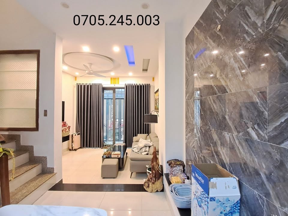 Nhà 3 tầng Điện Biên Phủ, 42m² giá 4.8 tỷ - Vị trí thuận lợi, gần Coopmart