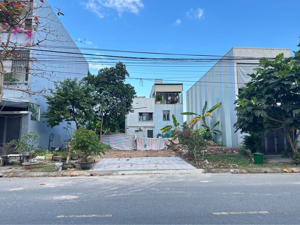 Đất nền Hòa Xuân, Đà Nẵng 100m² giá 6.25 tỷ - Vị trí đắc địa gần trường học