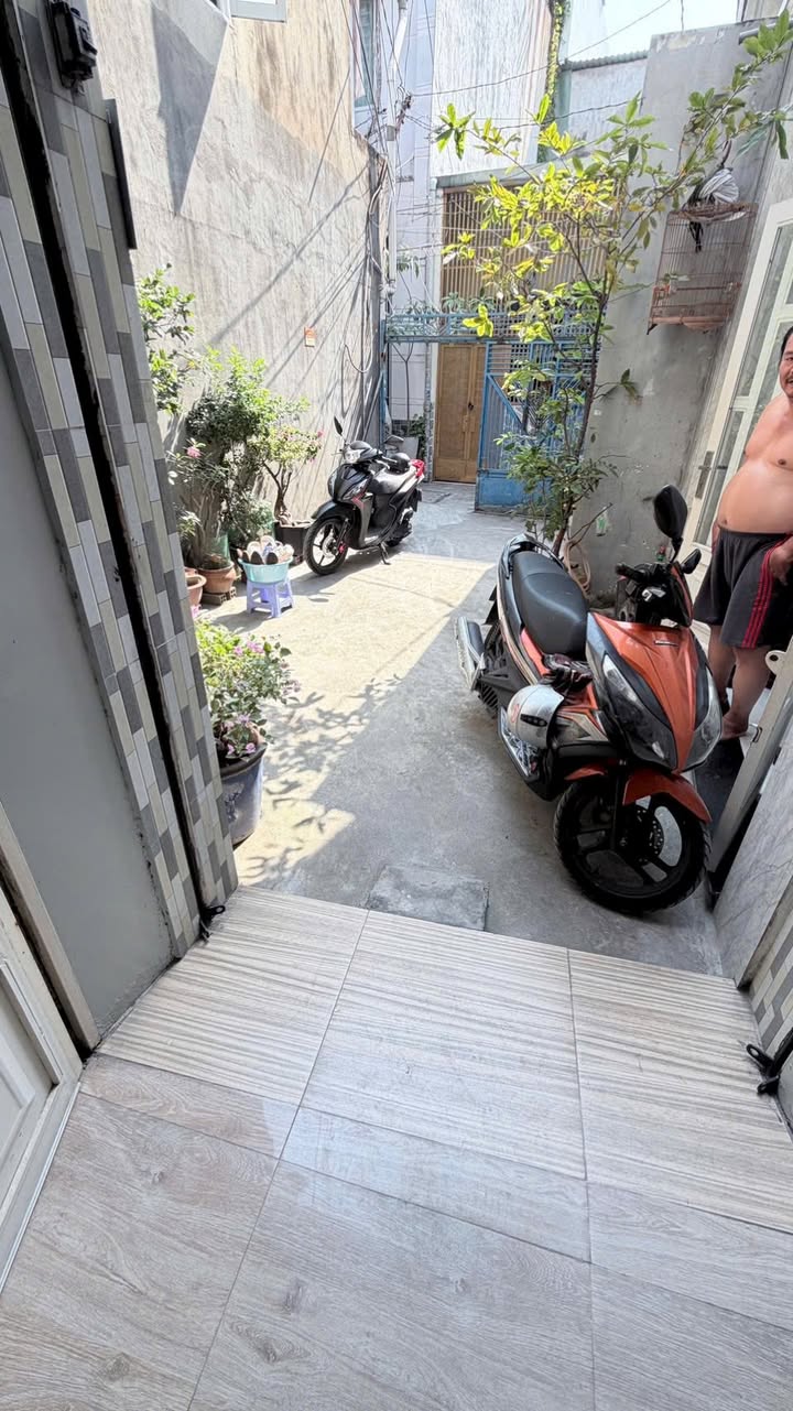 Nhà phố Gò Vấp 31m² giá 3.3 tỷ - Hẻm 4m sạch đẹp, chính chủ bán gấp!