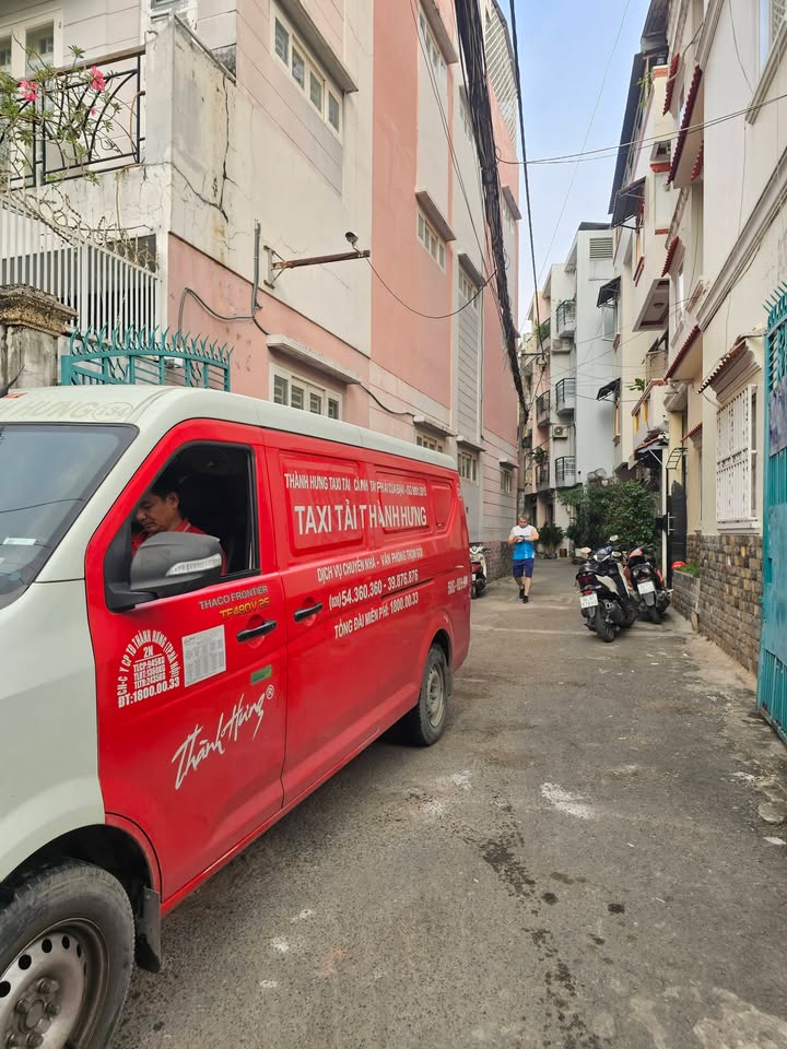 Nhà 3 tầng Phan Đăng Lưu Quận Bình Thạnh 80m² giá 4.6 tỷ - Pháp lý chuẩn, xem ngay!