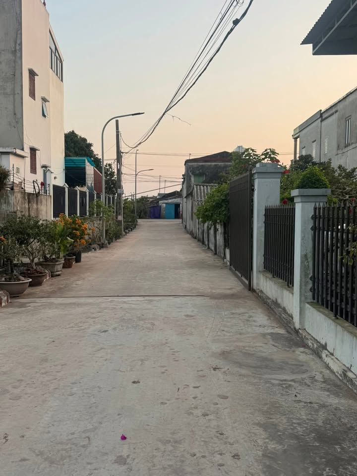 Đất nền Nghĩa Phú 198m² giá chỉ 5xx triệu - Lô góc đẹp, sổ hồng chính chủ!