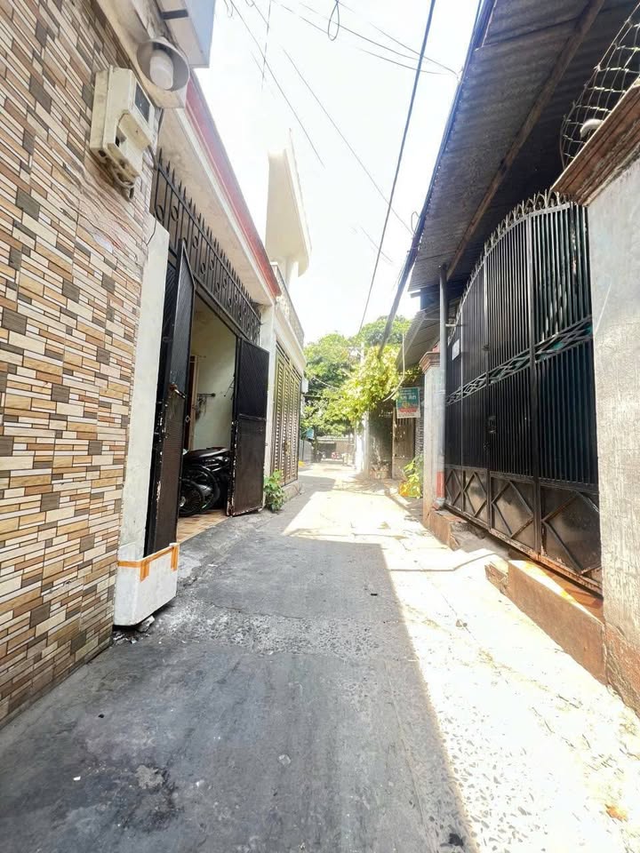 Nhà hẻm Dương Văn Dương, Tân Quý, 76m² giá 6 tỷ - Vị trí đắc địa gần Aeon Mall!