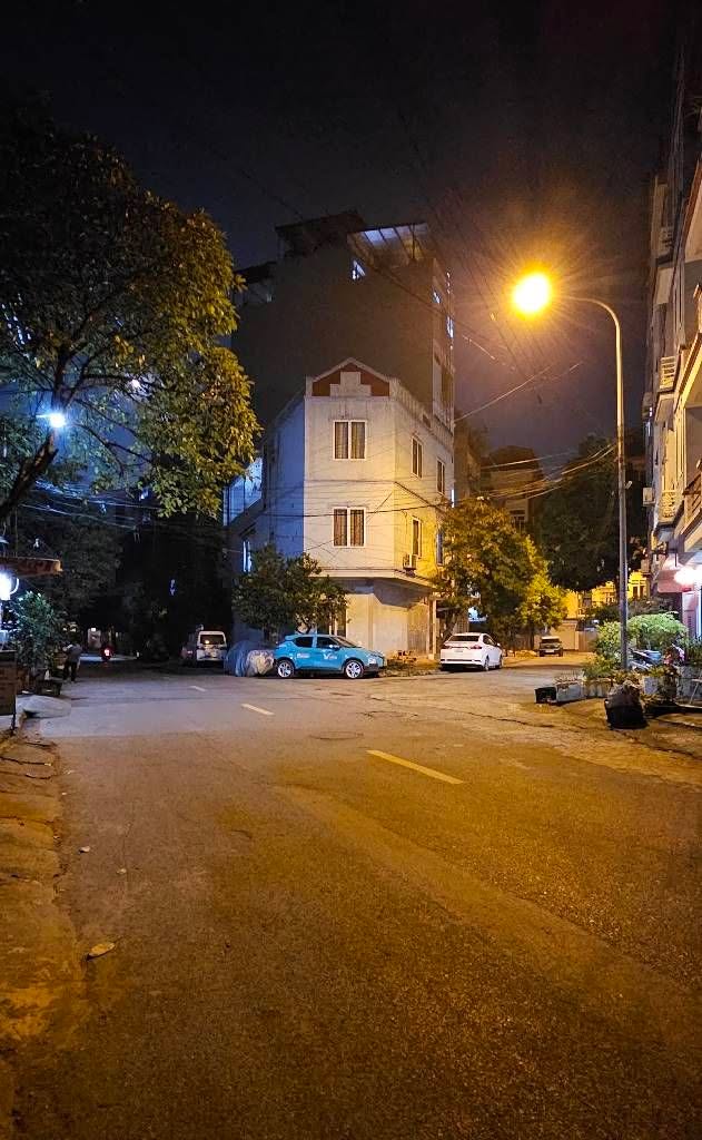 Nhà phố Phúc La, Hà Đông 65m² giá 18 tỷ - Lô góc vỉa hè hiếm có!