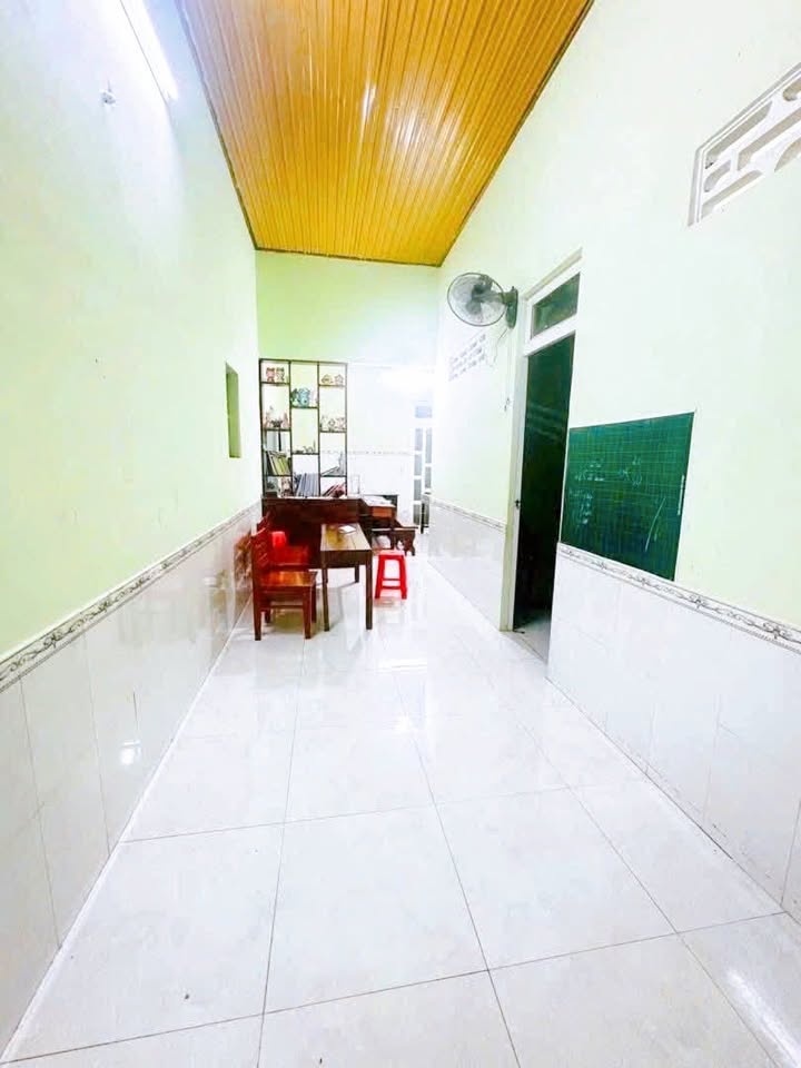 Nhà bán tại Tổ 3 Nghĩa Tân, 150m² giá 1.199 tỷ - Vị trí thuận tiện gần tiện ích