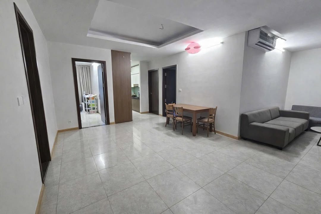 Căn hộ Ciputra Tây Hồ 108m² giá 8 tỷ - Sẵn sàng sở hữu ngay!