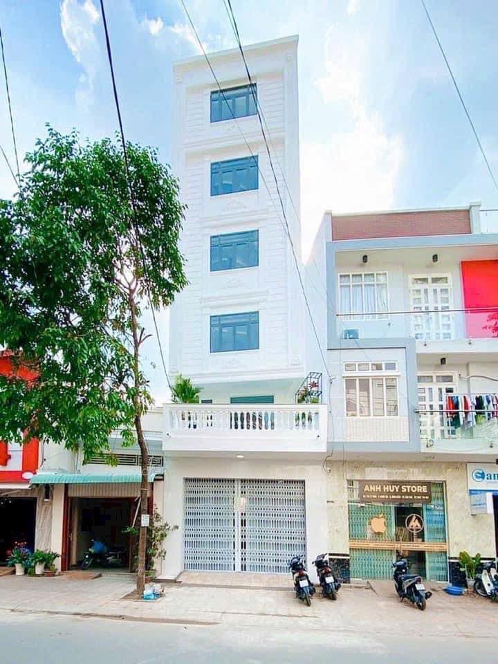 Nhà FrontHouse tại Phường Tân An, Ninh Kiều 400m² giá 12.5 tỷ - Vị trí trung tâm hiếm có!