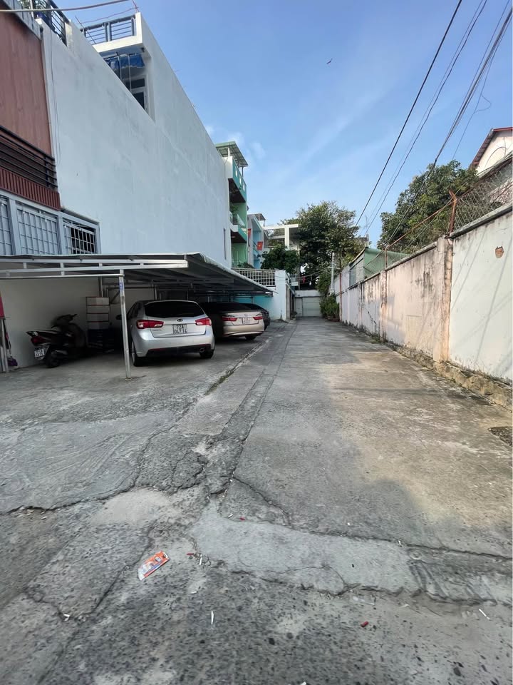 Bán lô đất hẻm ô tô Phường 2 Vũng Tàu 120m² giá 7.9 tỷ - Vị trí trung tâm, tiện ích đầy đủ!