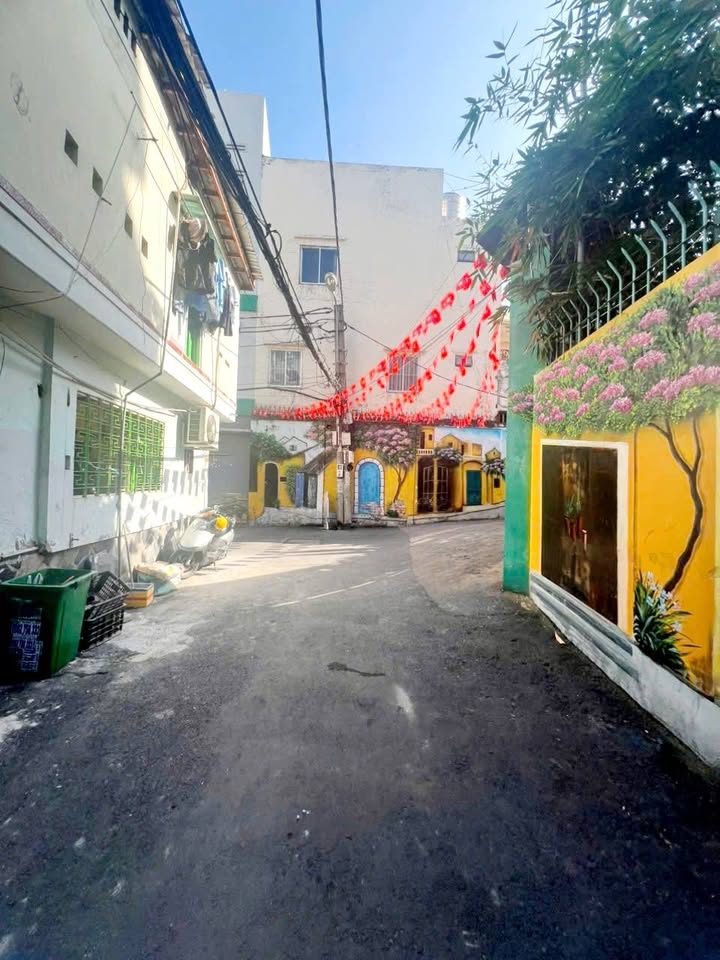 Nhà 5 tầng hẻm xe hơi Phan Văn Trị 64m² giá 7.8 tỷ - Cơ hội đầu tư tốt!