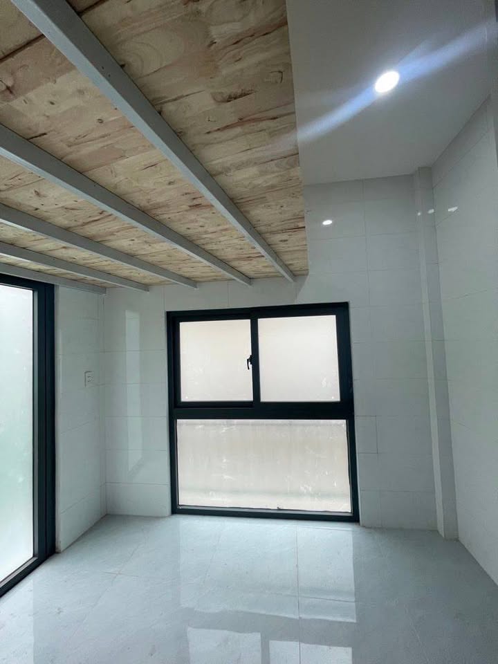 Nhà mặt tiền hẻm xe hơi, Tân Bình 22m² giá 3.5 tỷ - Vào ở ngay!