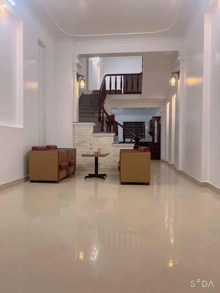 Nhà cho thuê 4 tầng tại Bình Giang, Hải Dương - Giá 8 triệu, phù hợp làm văn phòng!