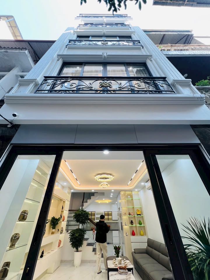 Nhà FrontHouse Tô Vĩnh Diện, Thanh Xuân 50m² giá 19 tỷ - Kinh doanh sinh lời!