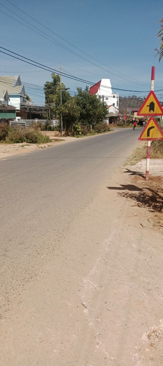 Đất nền tại Thị trấn Lạc Dương, Huyện Lạc Dương, 150m² - Cơ hội kinh doanh hấp dẫn!