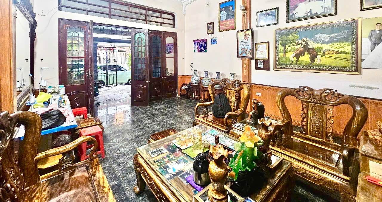 Nhà 2 tầng phường Đông Hải 125m² giá 3.75 tỷ - Ô tô đậu trước nhà