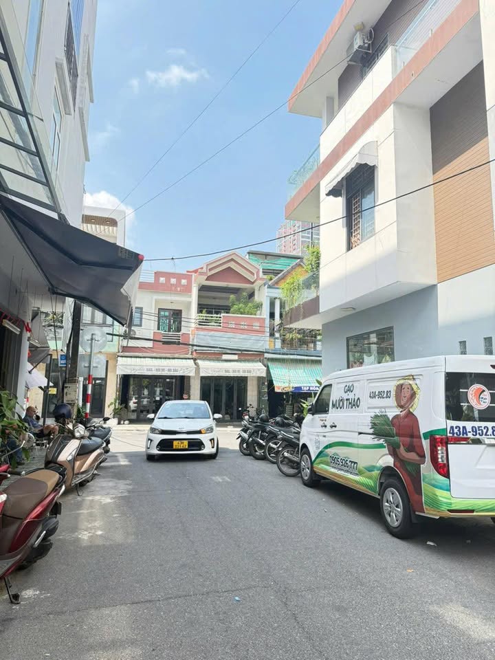 Nhà 2 tầng Phạm Quang Ảnh, An Hải Bắc, 121,6m² giá 11 tỷ - Kinh doanh tốt!