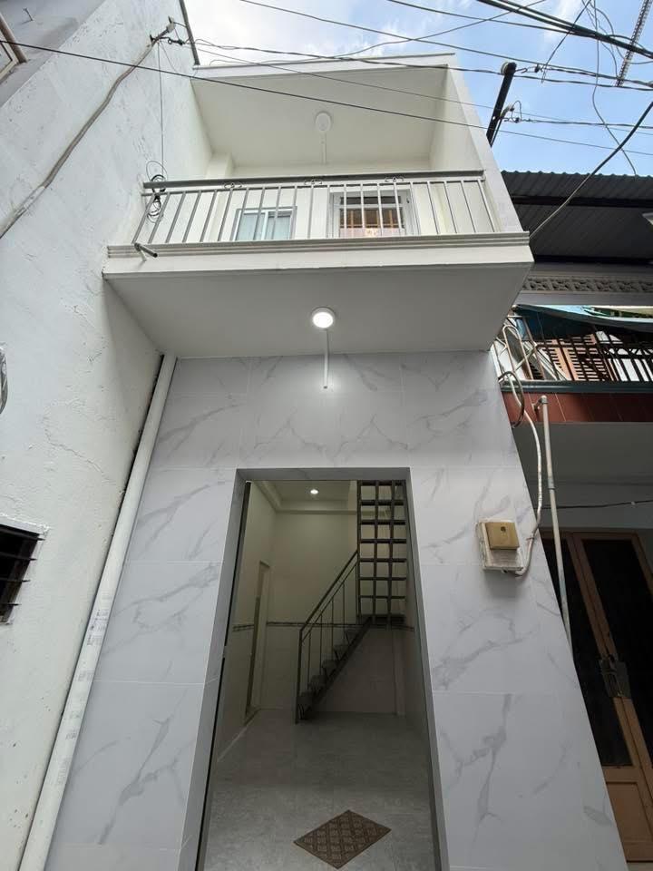 Nhà bán Phạm Thế Hiển, Quận 8, 15m², giá 2.47 tỷ - Sổ hồng chính chủ!