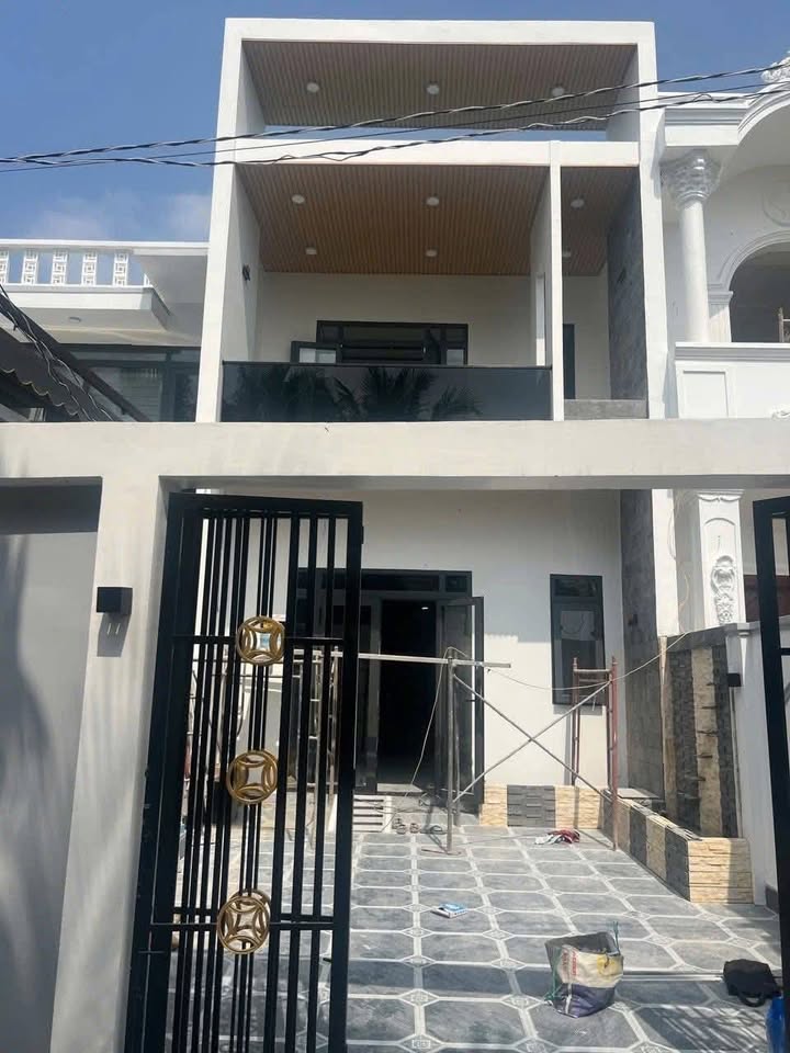 Nhà phố Long Hòa A, Mỹ Tho, 125m² giá 2.9 tỷ - Bàn giao ngay!