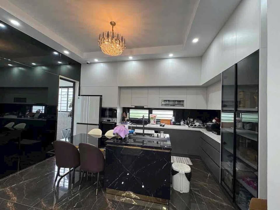 Biệt thự 3 tầng đường 10m5 Sơn Trà 150m² giá 20.5 tỷ - Mới xây 2024, full nội thất cao cấp!