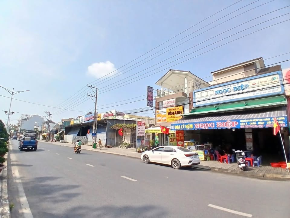 Nhà mặt tiền Lý Thường Kiệt, 211m² giá 11 tỷ - Sẵn sàng ở ngay!