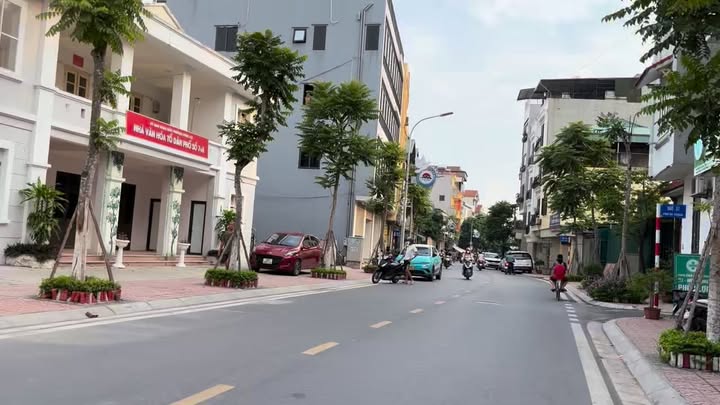 Nhà Mặt Phố Kinh Doanh Phúc Lợi 26m² giá 8 tỷ - Cơ hội hiếm có!