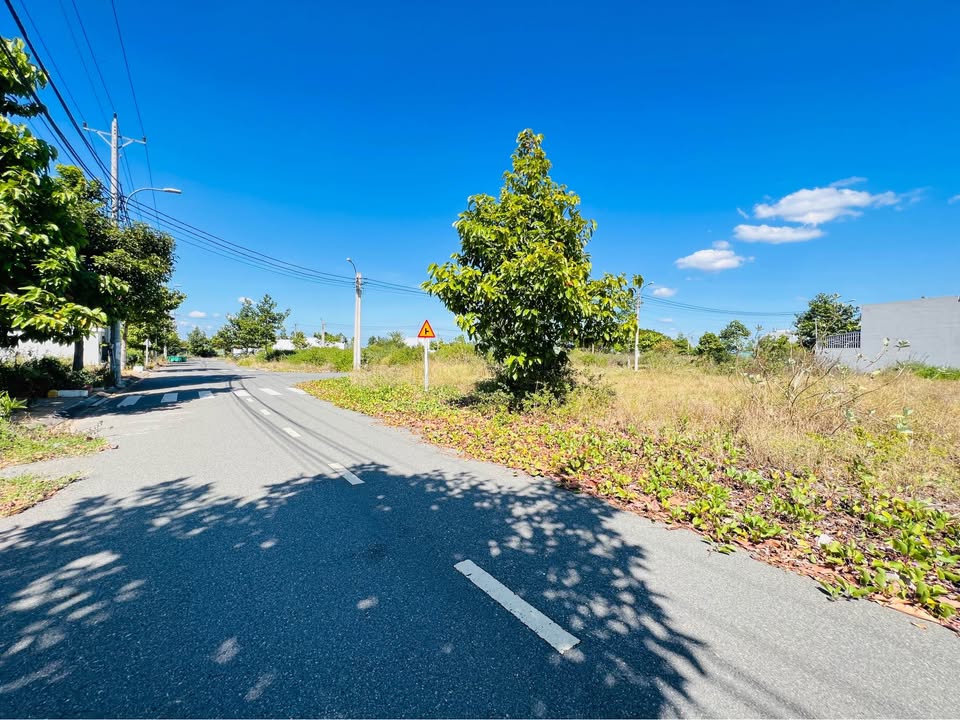 Đất nền KDC Rạng Đông Phú Tài 105m² giá chỉ 920 triệu - Sổ hồng chính chủ!