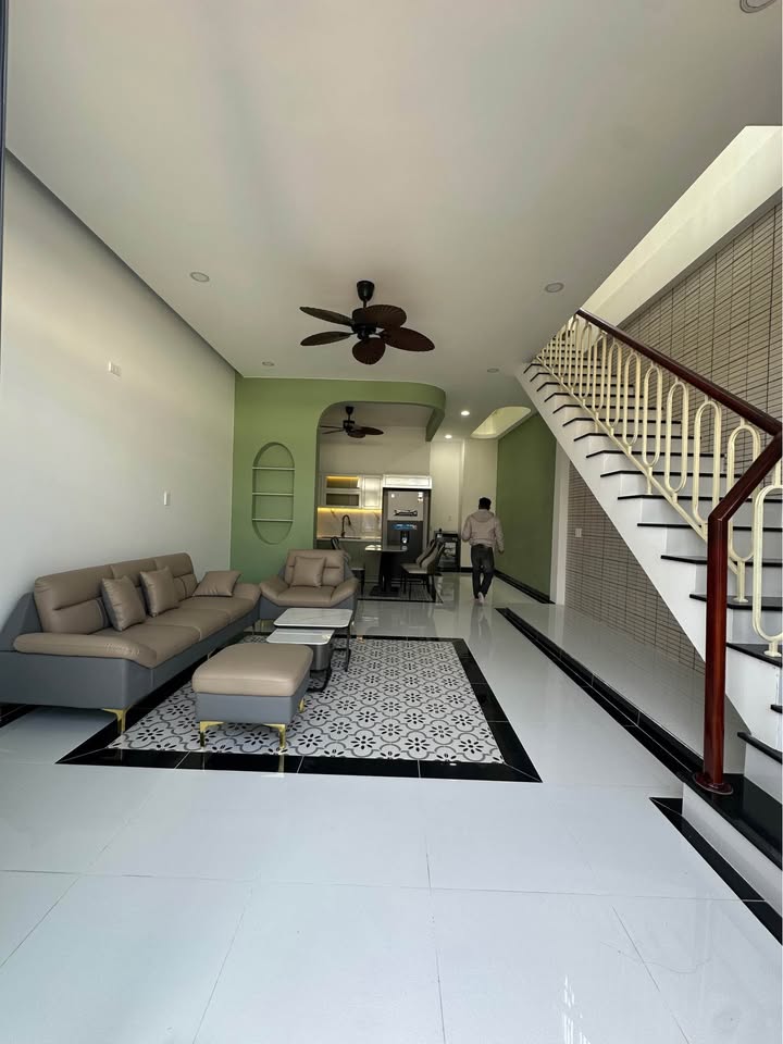 Nhà 1 trệt 1 lầu KDC Tiến Lợi, Phan Thiết 110m² giá 1.75 tỷ - Sẵn sàng vào ở ngay!