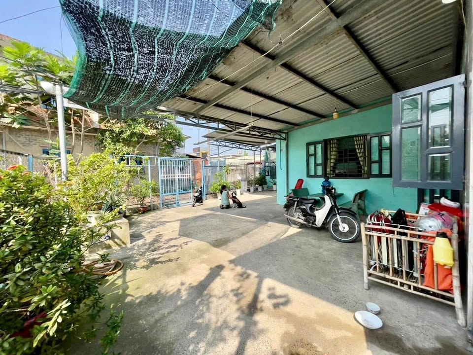 Nhà vườn tại xã Tân Xuân, Hóc Môn - 176m² giá 5.45 tỷ - Đường trước nhà xe hơi thông thoáng!