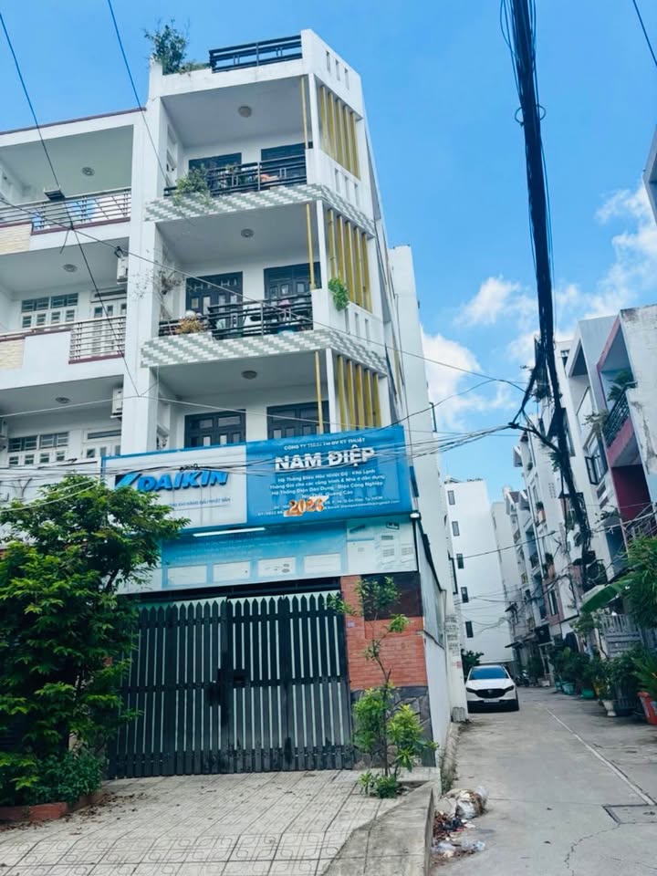 Nhà phố Gò Vấp 55m² giá 9.8 tỷ - Lô góc, view công viên, sẵn sàng vào ở!