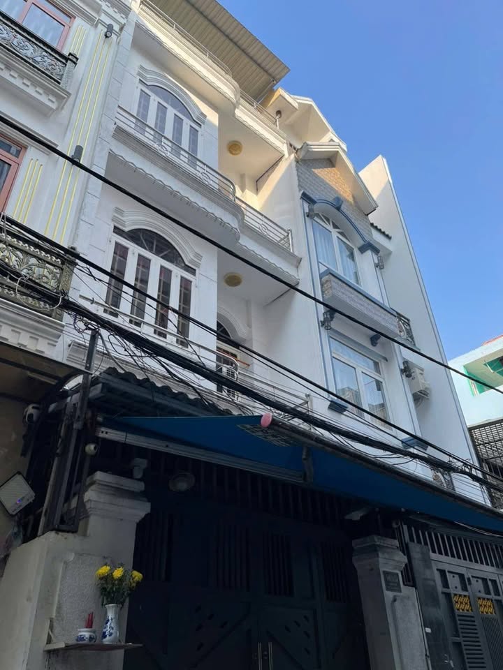 Nhà phố Vườn Lài, Quận Tân Phú 52m² giá 7.5 tỷ - Hẻm xe hơi vào tận nơi!