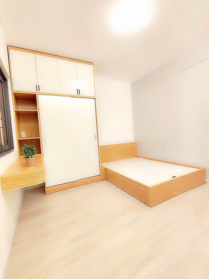 Nhà mới bán đường Phú Thọ Hoà, quận Tân Phú 32m² giá 4.4 tỷ - Vị trí đắc địa, tiện ích đầy đủ!