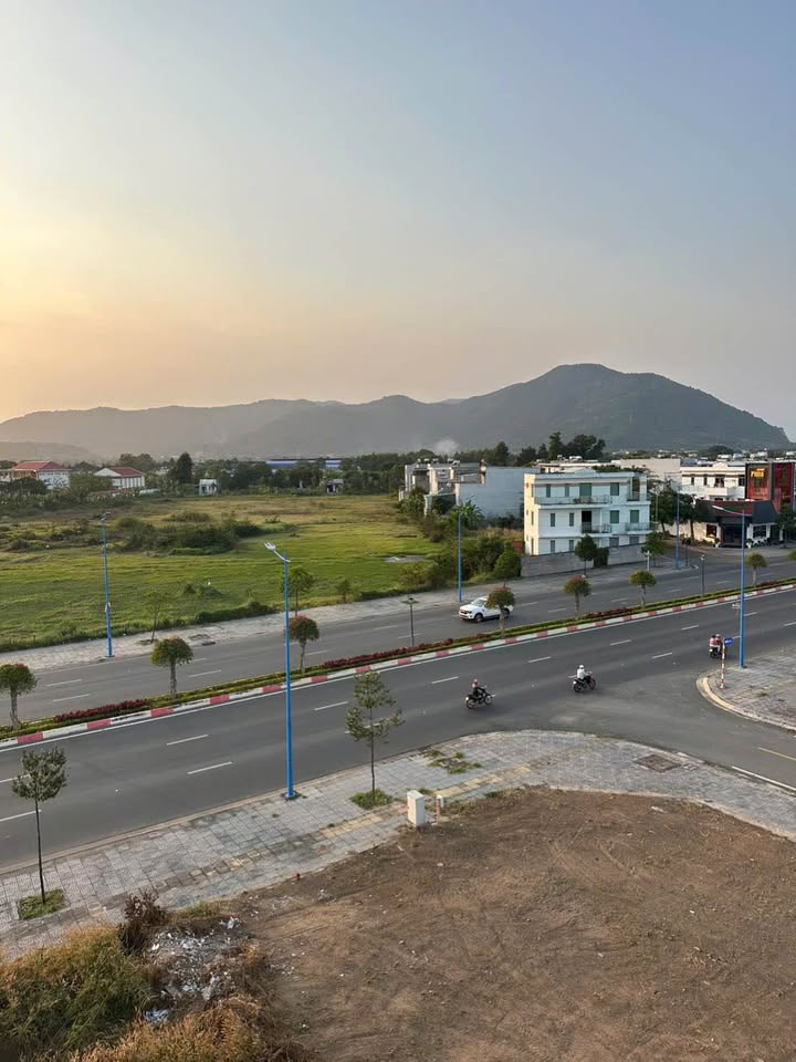 Đất nền mặt tiền đường 3/2, Phường Phước Hưng, Bà Rịa 90m² giá 4.05 tỷ - Phong thủy tốt, kinh doanh đắc địa!