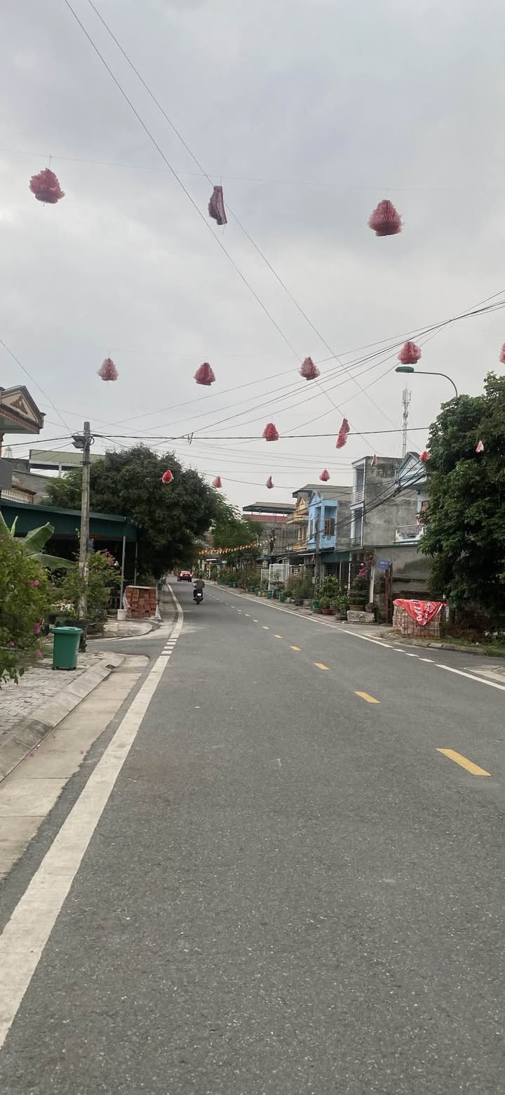 Nhà riêng Tuyên Quang 72m² giá 1.5 tỷ - Sổ đỏ chính chủ, đầy đủ tiện nghi!