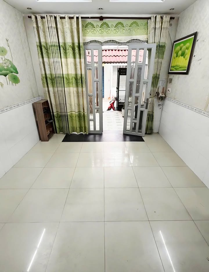 Nhà phố Bàu Cát Tân Bình 118m² giá 12.8 tỷ - Sẵn sàng cho thuê văn phòng!