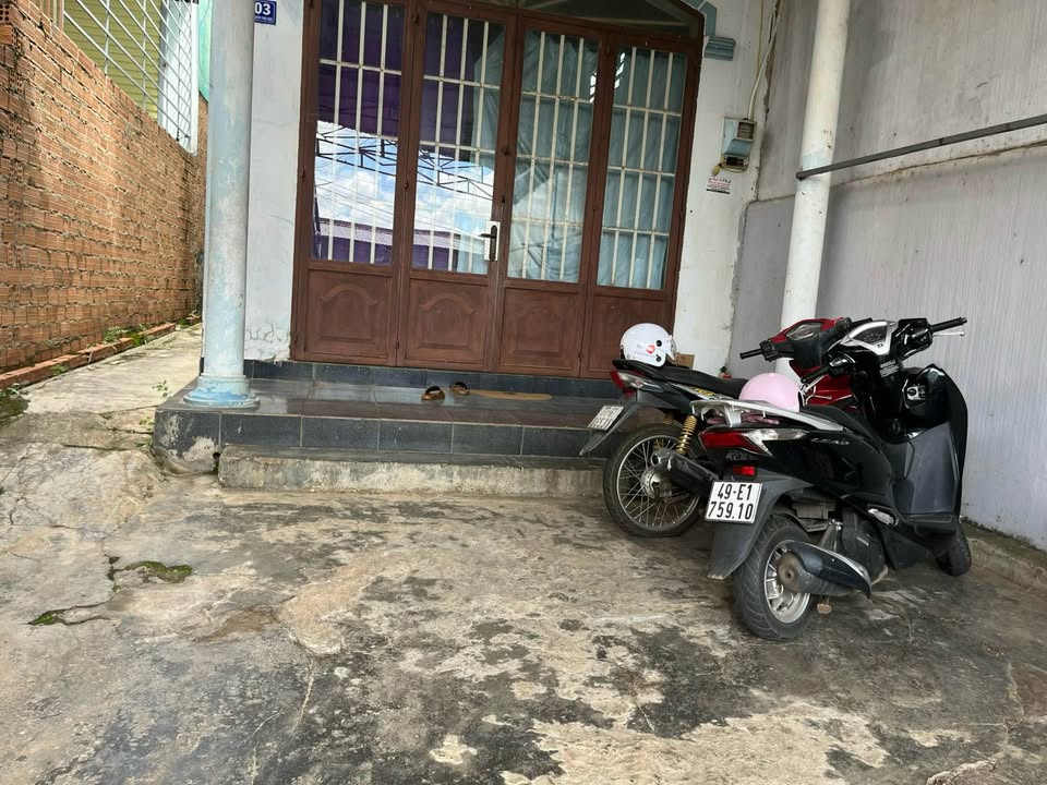 Đất nền đường Nguyễn Thái Học, Đức Trọng, Lâm Đồng 160m² - Sổ đỏ chính chủ, giá tốt 2.7 tỷ!