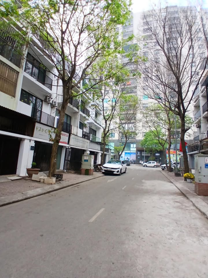 Nhà phố Trịnh Văn Bô, Nam Từ Liêm 65m² giá 17 tỷ - Đường rộng 3,5m, kinh doanh siêu nét!