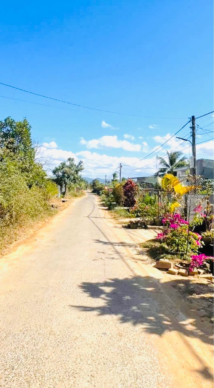 Đất thổ cư Xã Đoàn Kết 550m² giá 600 triệu - Mặt tiền đường rộng rãi