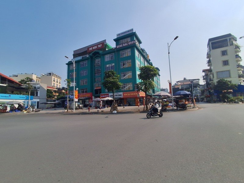 Nhà phố Ngọc Thụy Long Biên 90m² giá 29 tỷ - Kinh doanh sầm uất!