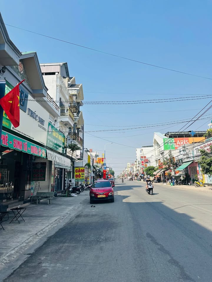 Nhà mặt tiền kinh doanh D1 KDC Việt Sing, 100m² giá 80 tỷ - Đầu tư sinh lời ngay!